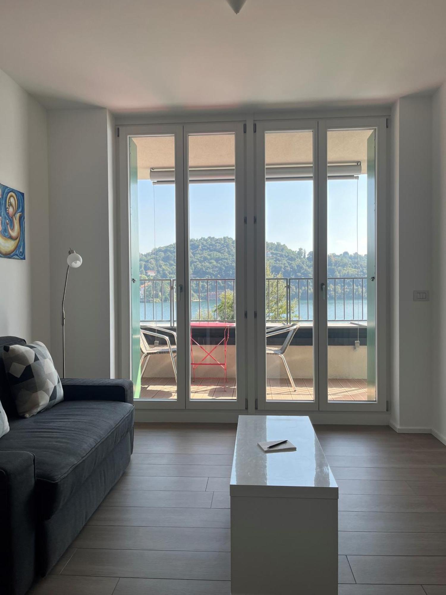 Serviced Apartments By Hotel De Charme Laveno Εξωτερικό φωτογραφία